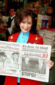Loretta Lynn 2000, NY...jpg